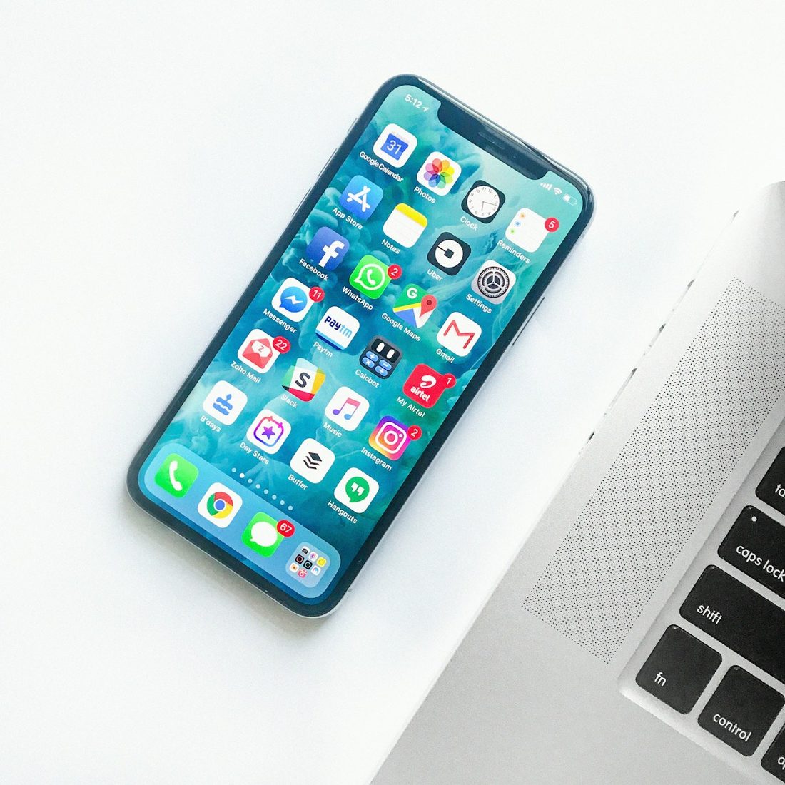 BOB体育 APP 赛程与赛事列表界面示意